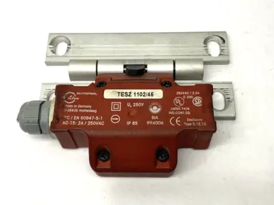 USED SCHMERSAL HINGE SAFETY SWITCH 250V