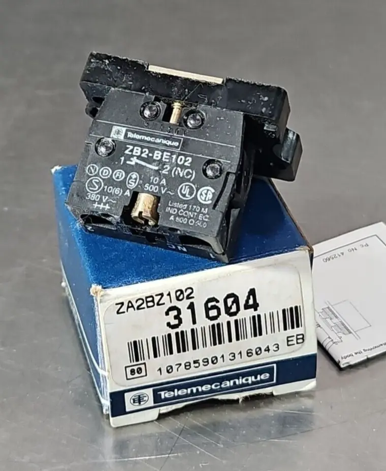 TELEMECANIQUE ZA2BZ102 CONTACT BLOCK. Loc4A-6
