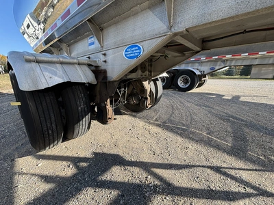 Used 2017 WALKER MILK TANKER TRAILER Liquid Supply Trailers Michigan US | Miedema Asset Management Group #1709458