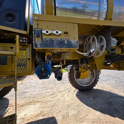 2005 AG-CHEM ROGATOR 1064 SPRAYER SELF PROPELLED | Iron Listing (31)