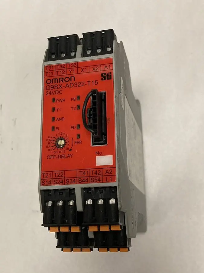 USED OMRON G9SX-AD322-T15-RC