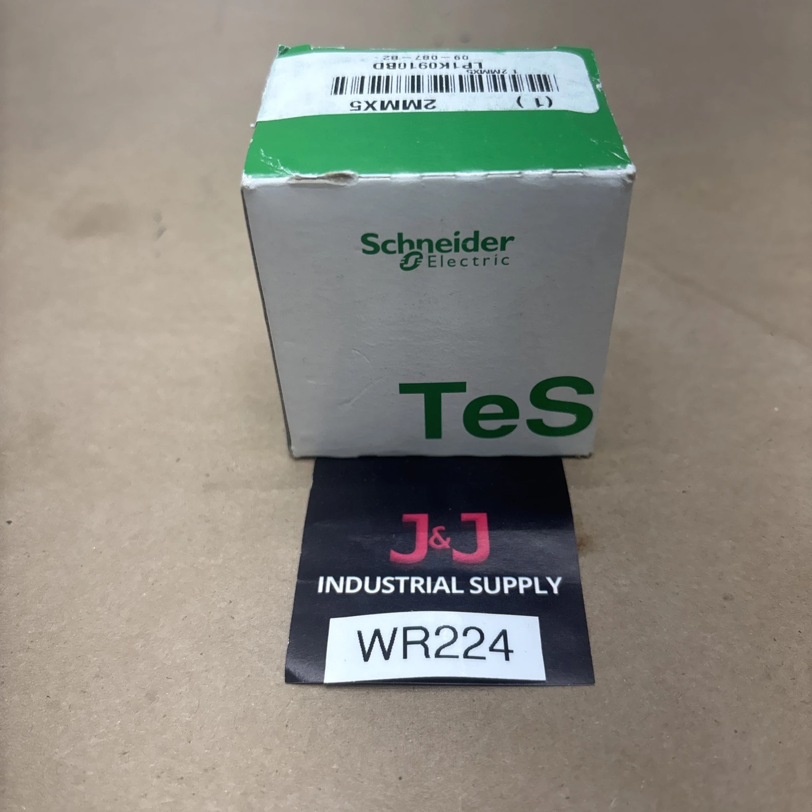 NEW Schneider LP1K0910BD