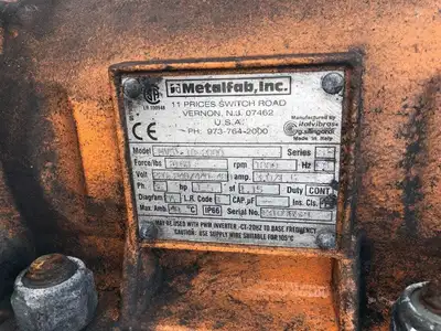 Metalfab MVSI 48″ Vibratory Shaker / Screener / Sifter 1.5HP 2150force/lbs