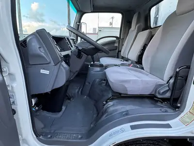Used 2019 ISUZU NQR Reefer Trucks Florida US | Truck and Van Outlet #1509201