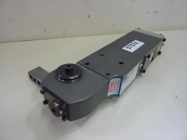 Used BTM CORP STC52VP-1420-73320H-90AR-SCDC Clamps Michigan US | Ideal Machinery #994921