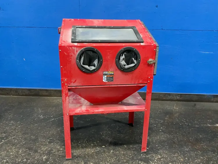 Used CENTRAL PNEUMATIC _UNKNOWN_ Blast Cleaning Ohio US | HGR 24 #1150667