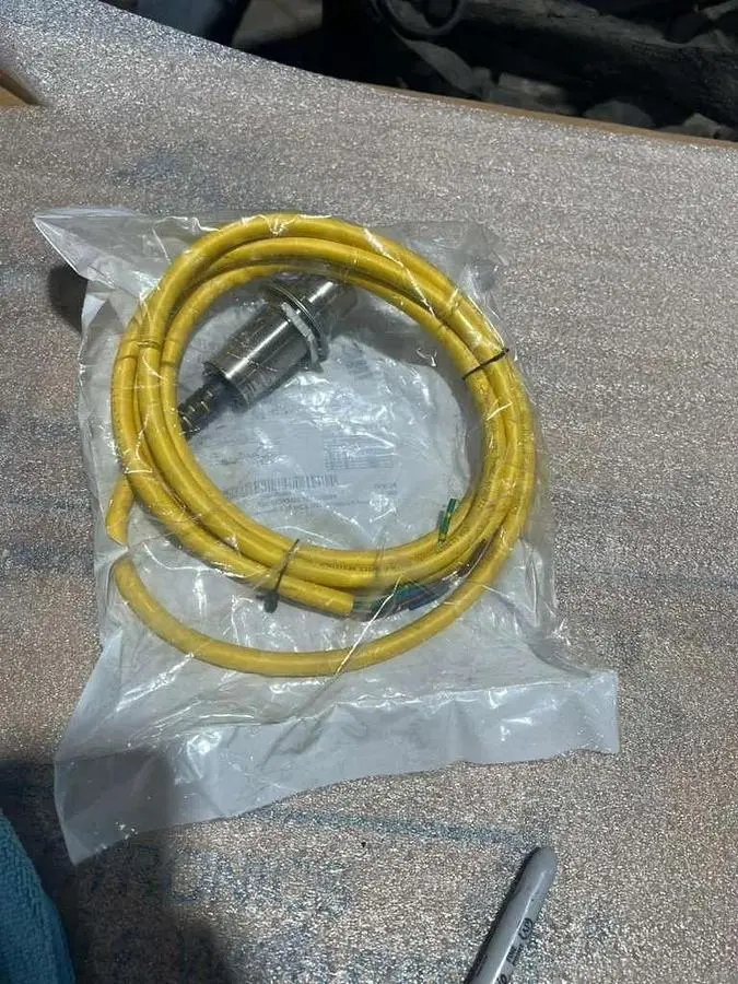 NEW OPEN BOX AB Allen-Bradley Proximity Sensor 871TM-B15N30-H2 STK L805CC
