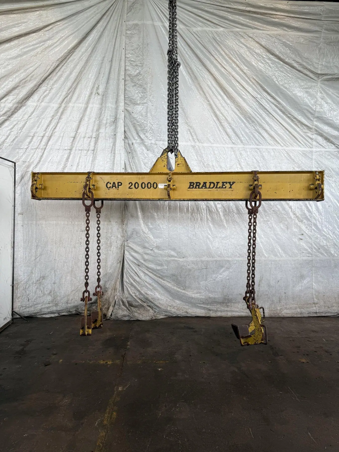 20,000 LB X 10' BRADLEY SPREADER BAR. STOCK # 0450025.