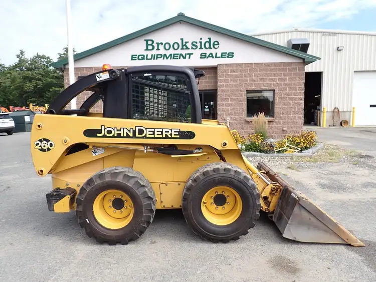 Used 2002 DEERE 260 Skid Steer Loaders Massachusetts US | Brookside Equipment Sales #1422183