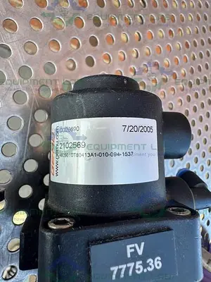USED 2 GEMU CO26690  4-WAY DIAPHRAGM VALVE W/ 1/2" SANITARY FITTING