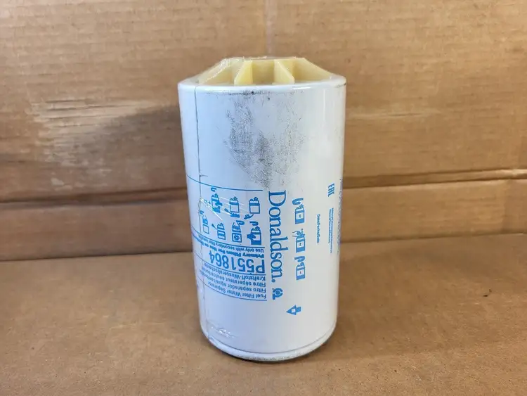 New | in-Stock DONALDSON P551864 Parts (Hydraulics and Pneumatics) British Columbia CA | Lenmark #295651