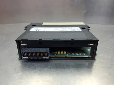 USED Allen-Bradley 1756-M08SE/B CAT Rev. 06 F/W Rev. 12.6