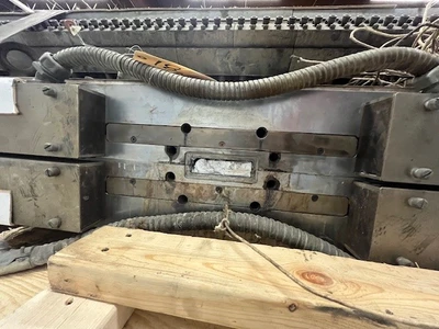 70" Auto-Flex Cloeren Sheet Die, New in 2003