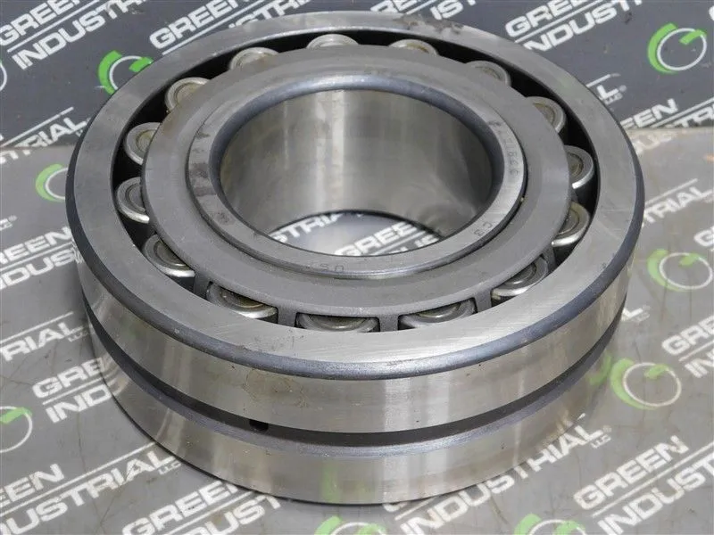 SKF 22318CC/C3 Spherical Roller Bearing 90mm Bore 190mm O.D. 64mm W Rusty New
