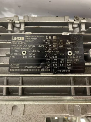 Lenze GKR06-2M VAK 100C32 Gearmotor with 8200 Motec 13346321 Inverter 3PH