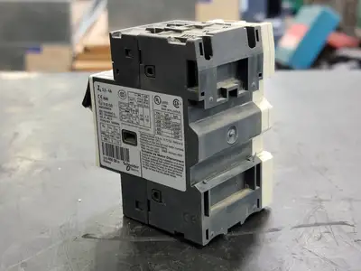 USED SCHNEIDER ELECTRIC GV2ME08