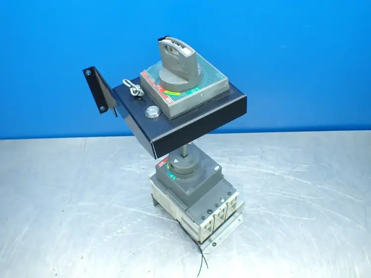 Used ABB TMAX T2H 100 Circuit Breakers Ohio US | HGR 24 #879653