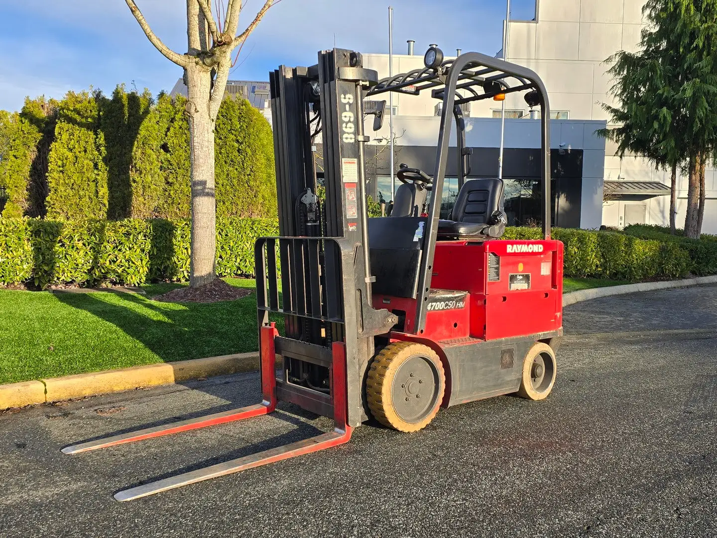 USED 2015 RAYMOND 470-C50HMTT
