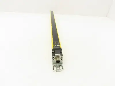 Schmersal  Safety Light Curtain Transmitter Only Clear Lense