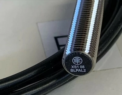 NEW TELEMECANIQUE XS1 08BLPAL2