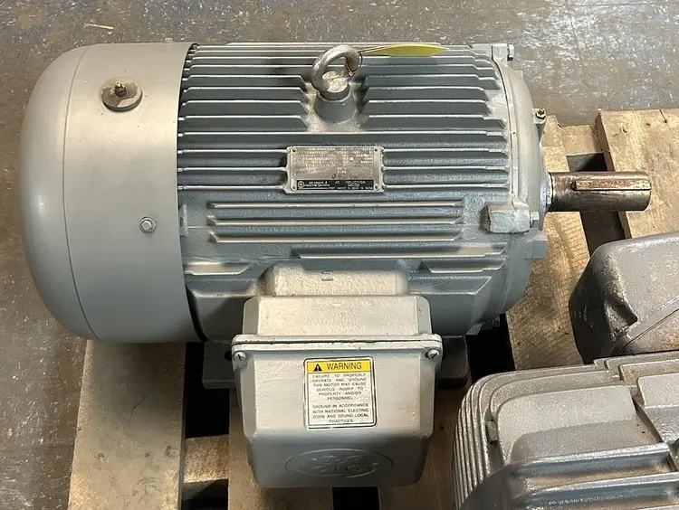 Used GE 5KE326BFC205A A.C. Motors Ohio US | Surplus Asset Holdings #1184942