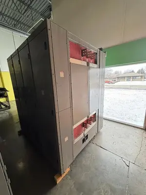 1600 Amp 2200v 700v 50ka Delta Wye Main Breaker