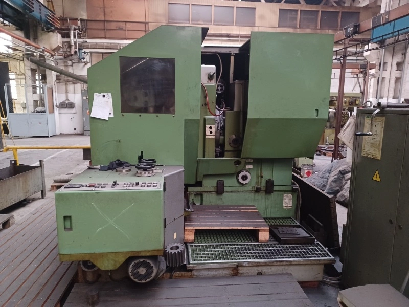 NILES Gear Grinder, in full working order, currently under power