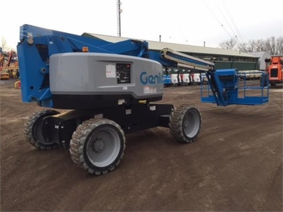 USED 2018 Genie Z60/37