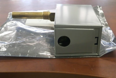 NEW Allen-Bradley 837