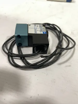 MAC PME-611CAAD Solenoid Directional Control Valve 24VDC 25-150PSI -NIB