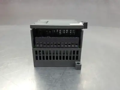 USED Siemens 6ES7 231-0HC22-0XA0 EM231 I/O Module, 21-28VDC