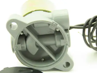 Honeywell Skinner MBD005 Solenoid Valve 3-Way NC 36VDC 150 PSI