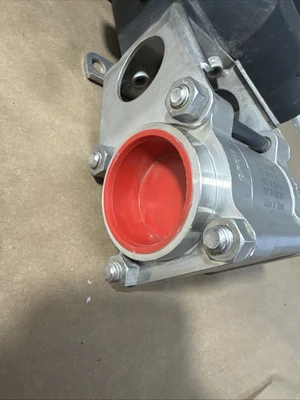 USED Swagelok SS-68TF32