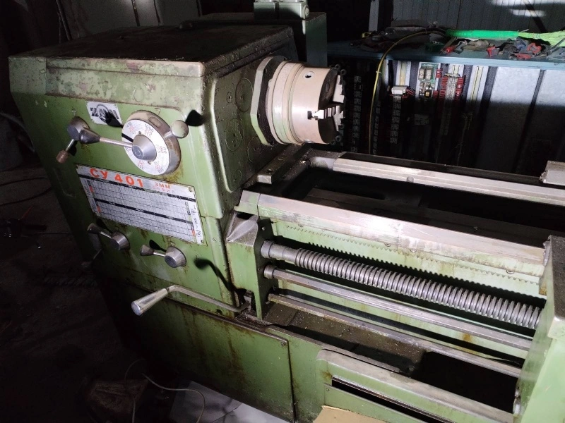 ZMM Centre Lathe, in good working condition, visible under power, video