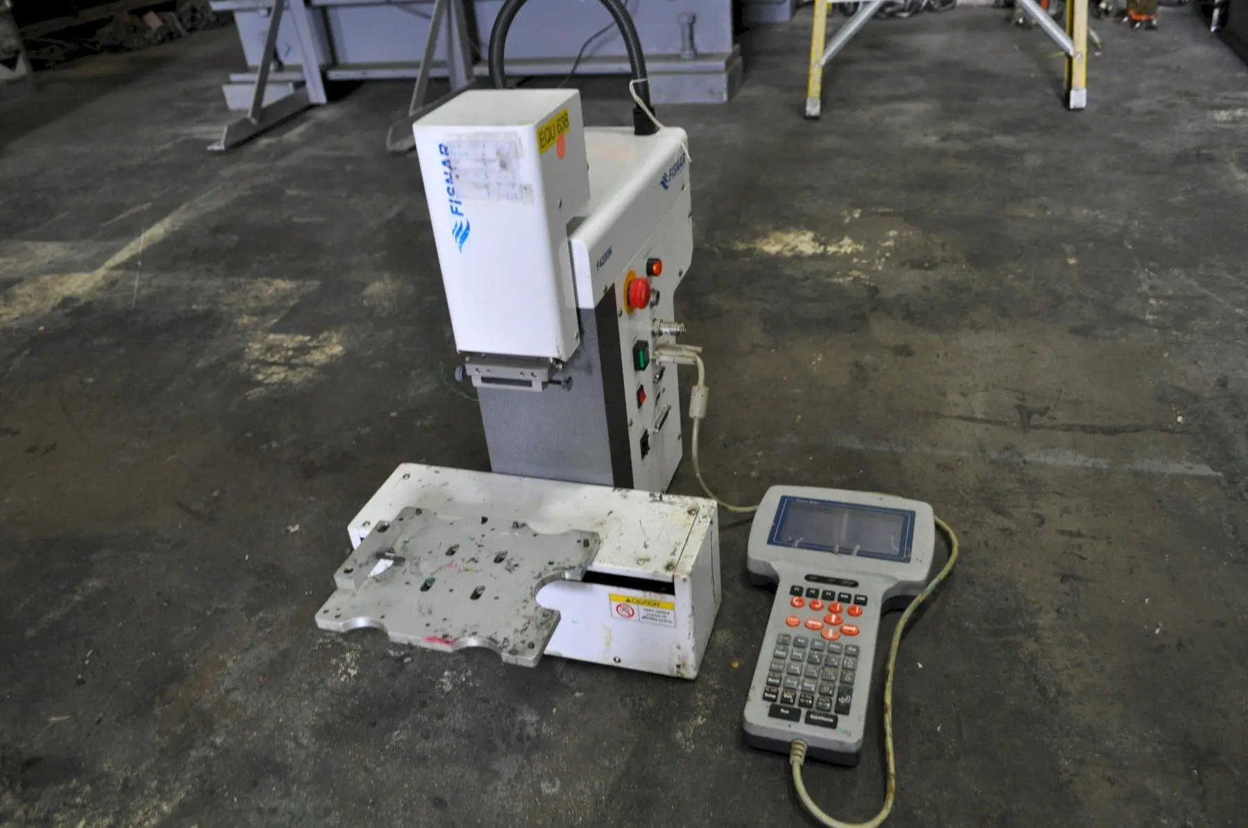 FISNAR F4200N.1 COMPACT BENCHTOP ROBOT DISPENSER WITH TEACH