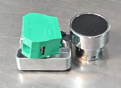 Automation Direct GCX1100 Green Pushbutton loc4B41