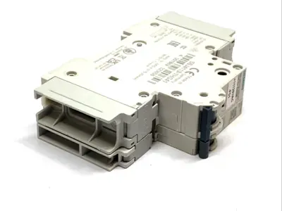 USED SIEMENS W/ AUXILIARY SWITCH 5ST3010‑0HG