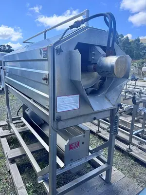USED LYCO 7000