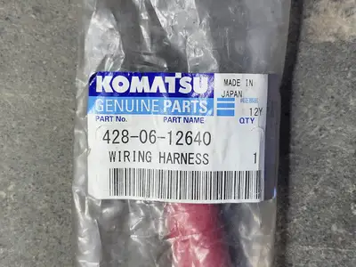 NEW KOMATSU 428-06-12640
