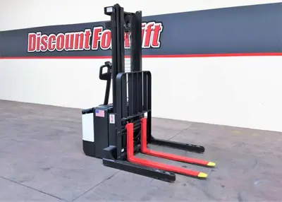 USED 2000 CROWN WS2300-40