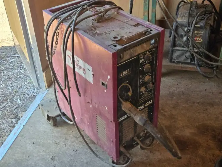 Used _UNKNOWN_ _UNKNOWN_ Miscellaneous Equipment (Metalworking) Minnesota US | K-BID 12 #180997