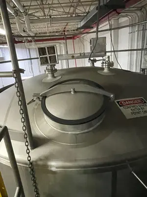 MUELLER 9000 Gallon Holding Tanks | Envoy Equipment LLC (3)