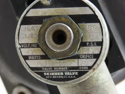 Worcester Controls 20-39SW 120A-R3 Pneumatic Actuator 2"NPT Stainless Ball Valve