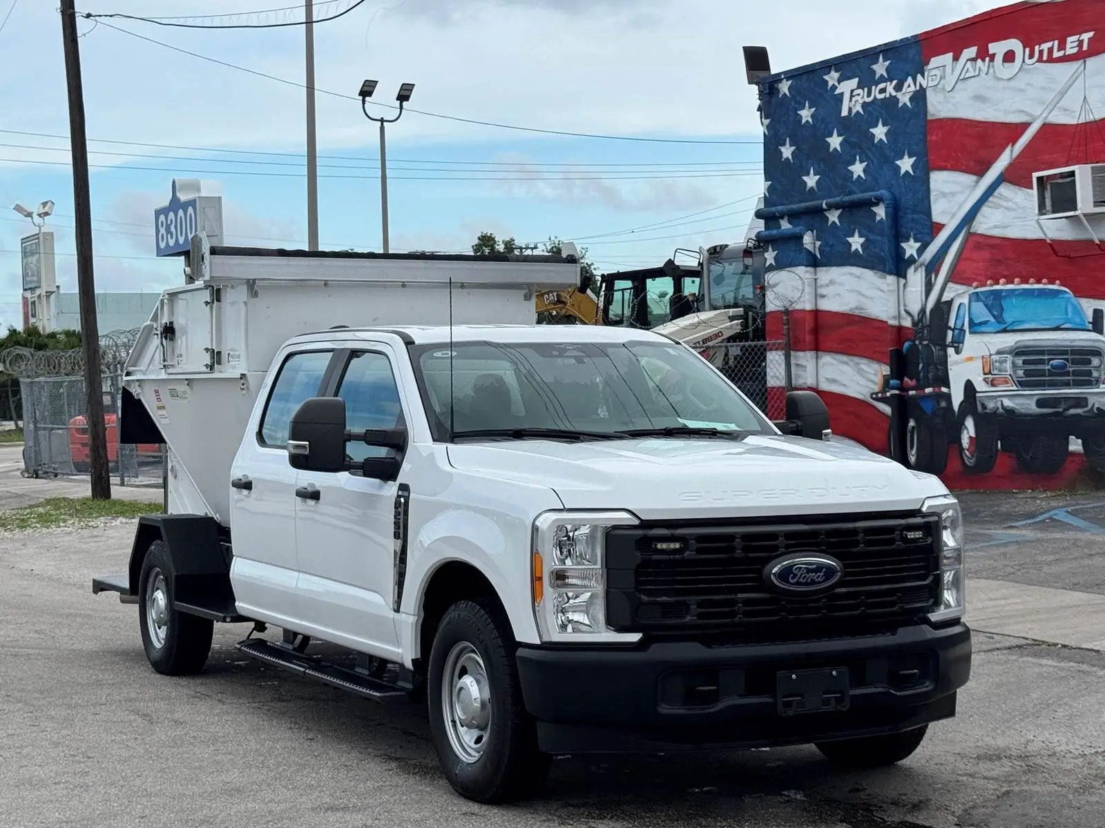 Used 2023 FORD F-250 Dump trucks Florida US | Truck and Van Outlet #1509149