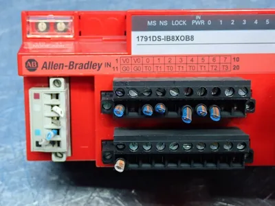 Used ALLEN BRADLEY 1791DSIB8XOB8 Input / Output Modules | HGR 24 #747730