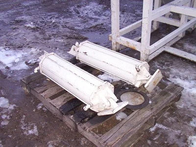 Used _UNKNOWN_ _UNKNOWN_ Bin Dumpers Minnesota US | A&I Equipment #1317921