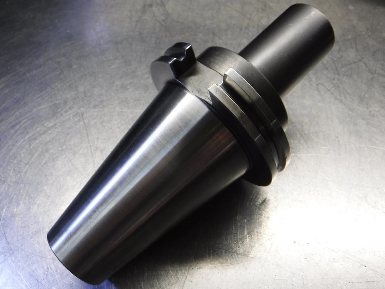 Kennametal KM40 Modular Tool Holder 3.7" Pro CV50KM40100 5067CL4 (LOC1618B)