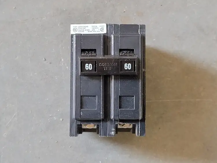 Used CUTLER-HAMMER BAB2060 Switchgears British Columbia CA | Lenmark #242557
