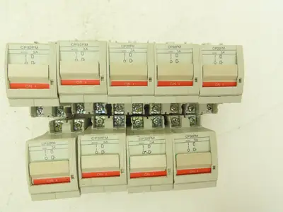 Fuji CP32FM/3 2-Pole Circuit Protector 3A M Curve 250VAC/125VDC Lot of 9