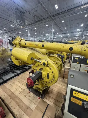 Used 2010 FANUC M900IA/400L Robots Michigan US | Aucto #1306806